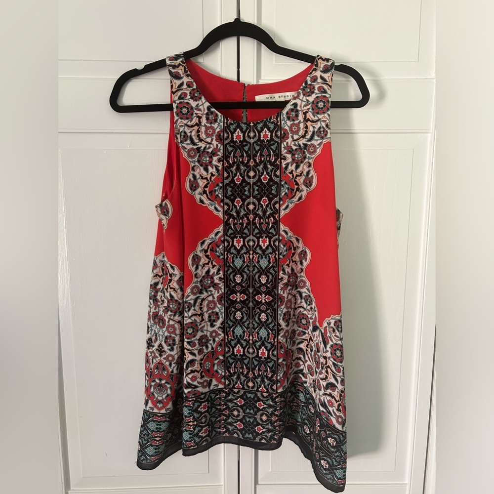 Max Studio A-line sleeveless pattern print blouse, medium